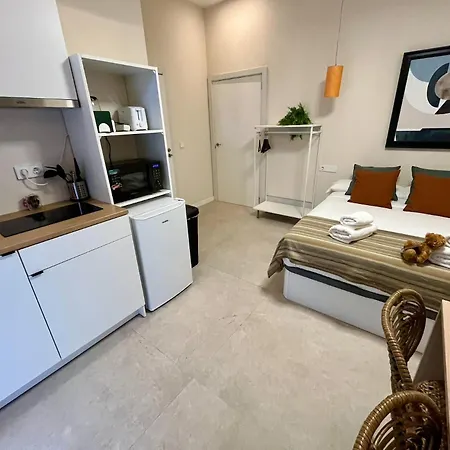 Osito Hub - Campoamor Valencia Exterior photo